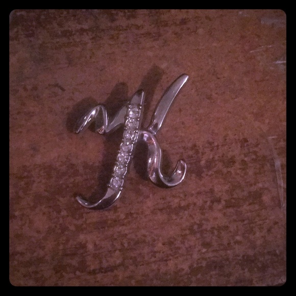 Jewelry - 🔸clearance K brooch